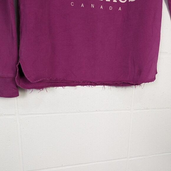 Roots Purple Sweatshirt Crew Neck Raw Hem Size Small - Picture 8 of 10